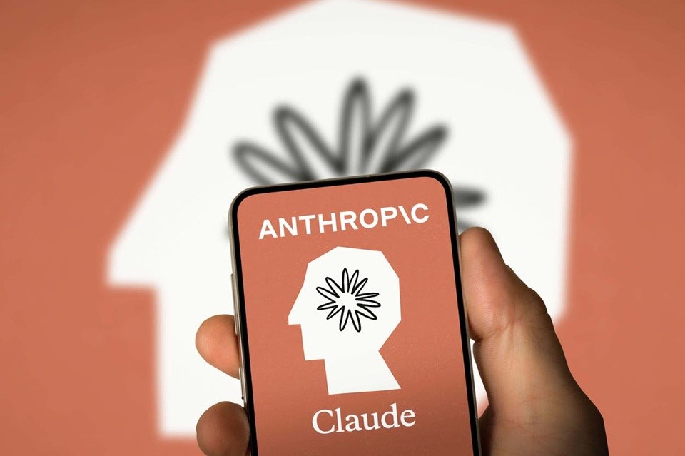 Chińskie firmy próbują wykradać możliwości modeli Claude. Anthropic ujawnia skalę ataków