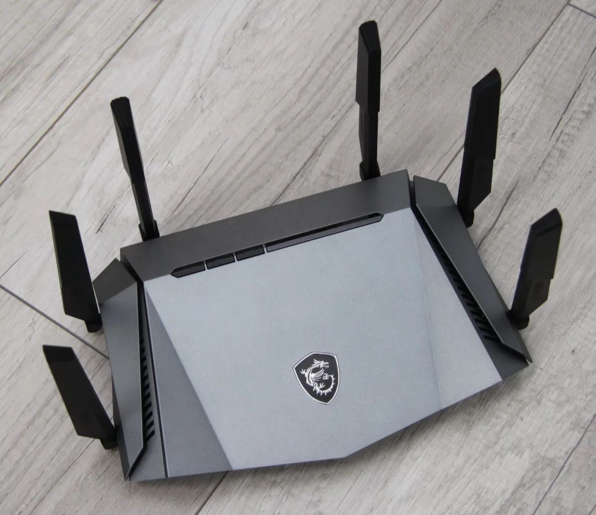 Router w tym miejscu to błąd. Przesuń go o metr, by internet przyspieszył