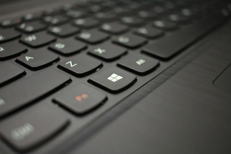 Windows 11 zachowuje miniaturkę każdego twojego zdjęcia. Nawet jak je usuniesz