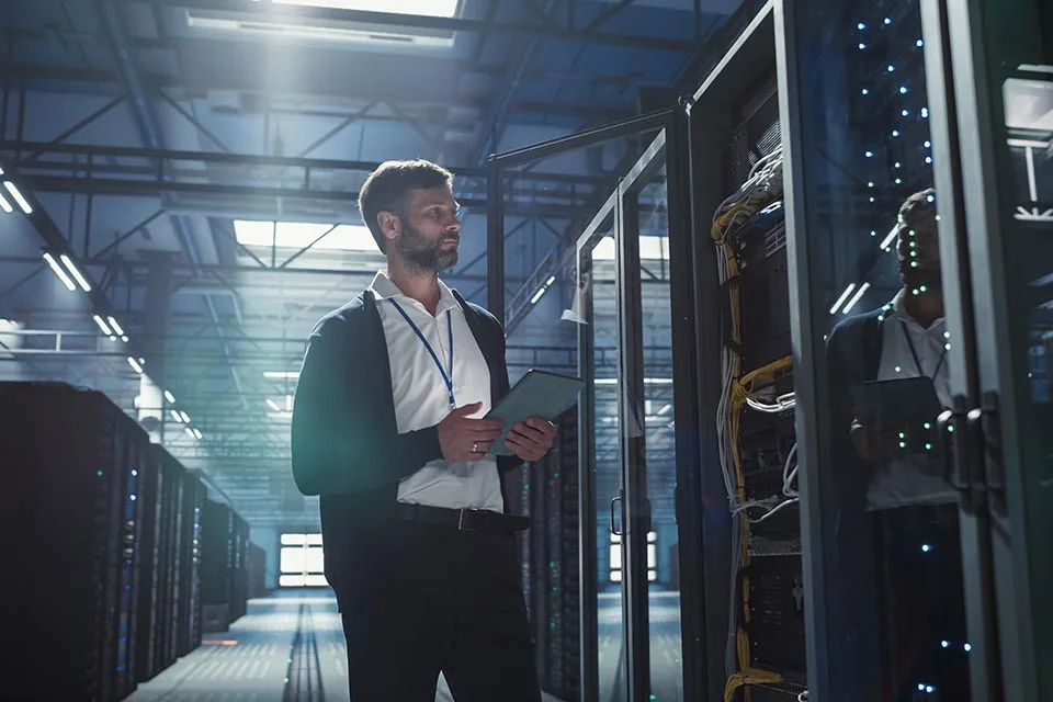 Cyberobrona pod polską banderą: jak polskie centrum danych Exea tworzy suwerenny SOC