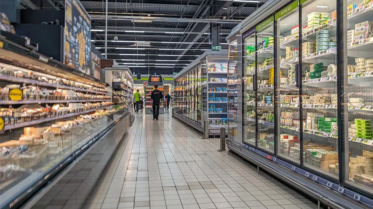 Hakerzy podgrzali lodówki w setkach sklepów. Straty idą w miliony