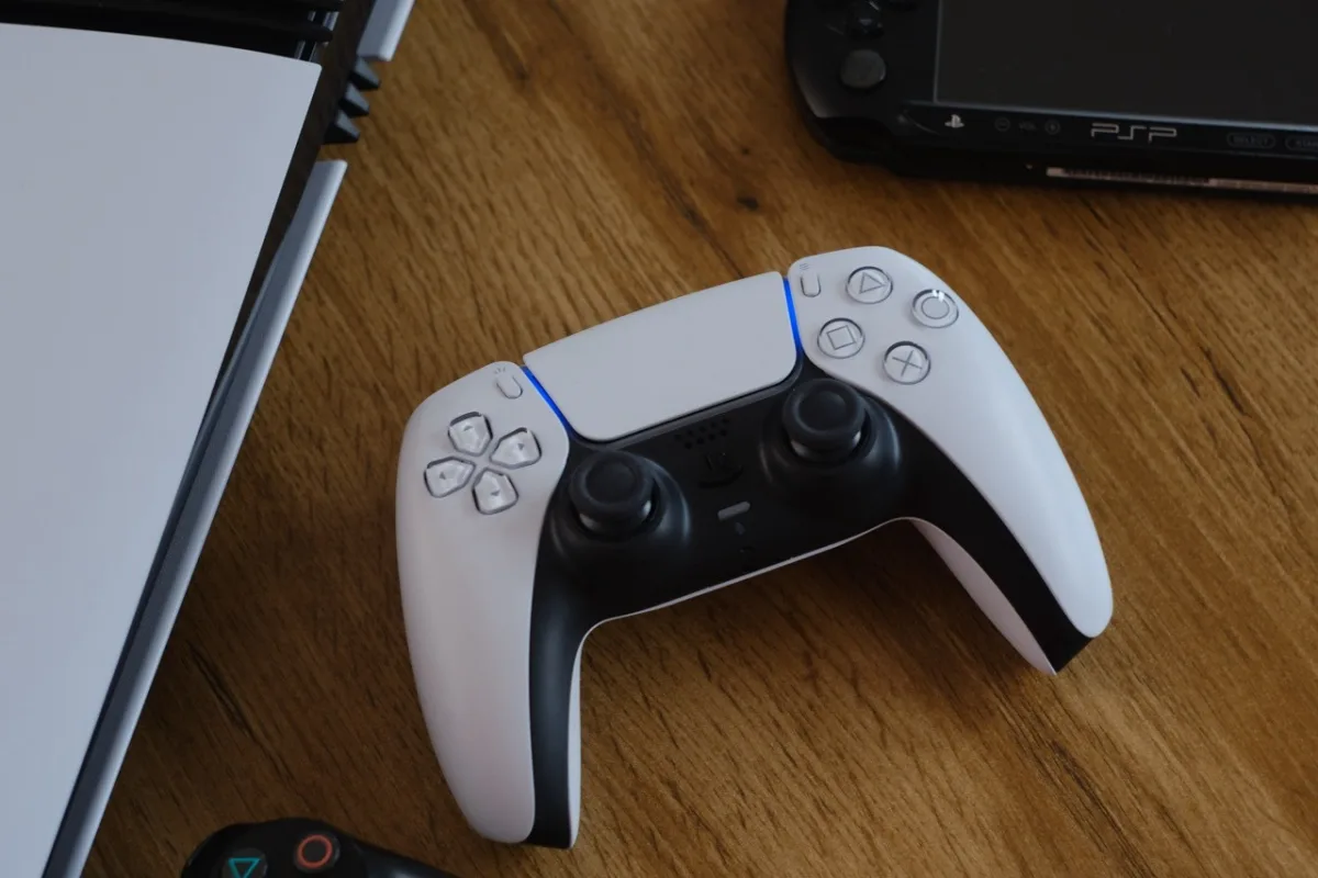 Gry na bazowym PlayStation 5 będą piękniejsze. Sony odpala długo wyczekiwaną funkcję